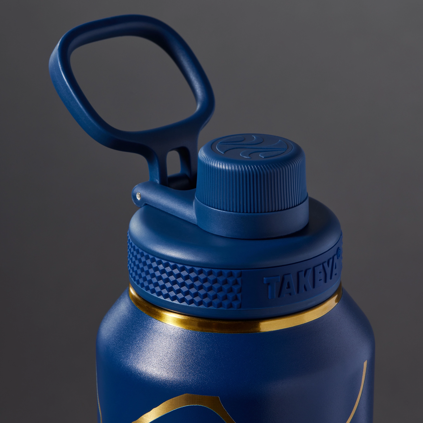kintsugi-water-bottle-with-spout-lid-q5 51390-TK_HO25_Kintsugi_Takeya9266.png