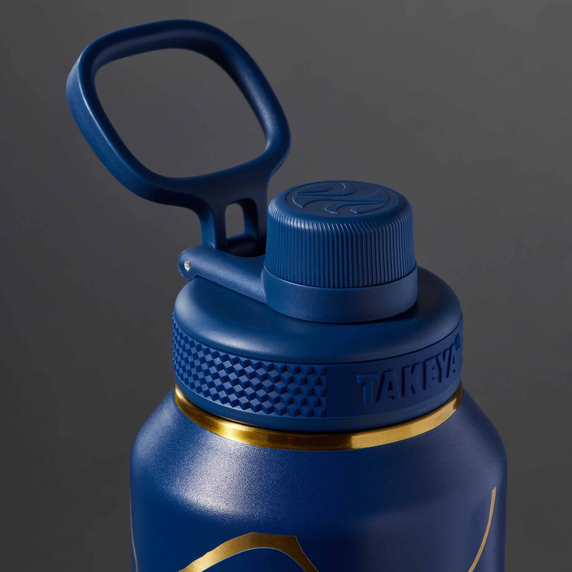 kintsugi-water-bottle-with-spout-lid-q5 51390-TK_HO25_Kintsugi_Takeya9266.png