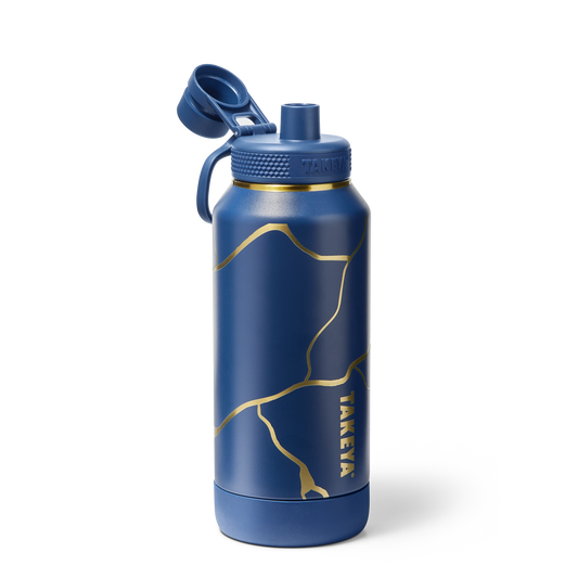 kintsugi-water-bottle-with-spout-lid-q5 TKS_SP25_SptBtl_GoldMarine_32oz_51390_v2_sRGB_SHD.png